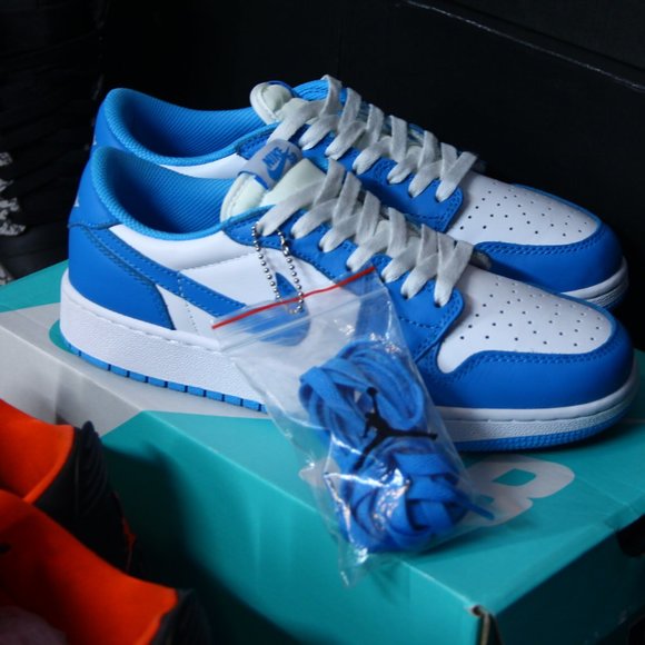 Nike SB x Air Jordan 1 Low "Erick Koston" UNC QS - Picture 10 of 14